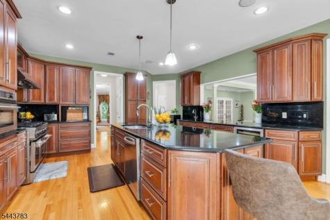 966 County Road 517 Allamuchy NJ 07840