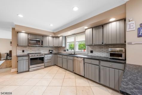 127 Smithtown Road Mount Olive NJ 07840