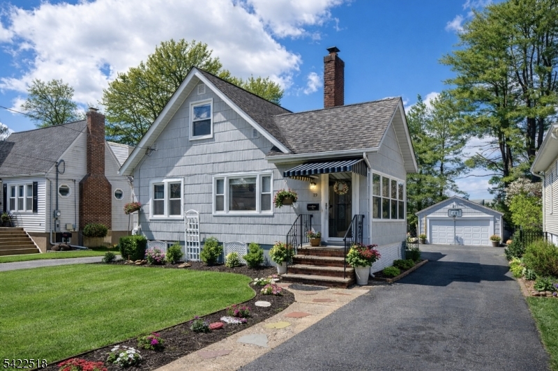 19 Bond Place West Caldwell NJ 07006