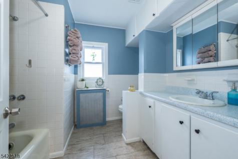 19 Bond Place West Caldwell NJ 07006