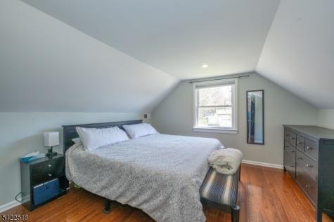 19 Bond Place West Caldwell NJ 07006