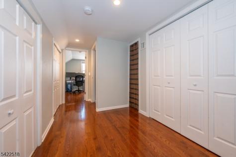 19 Bond Place West Caldwell NJ 07006