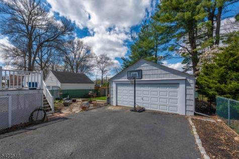 19 Bond Place West Caldwell NJ 07006