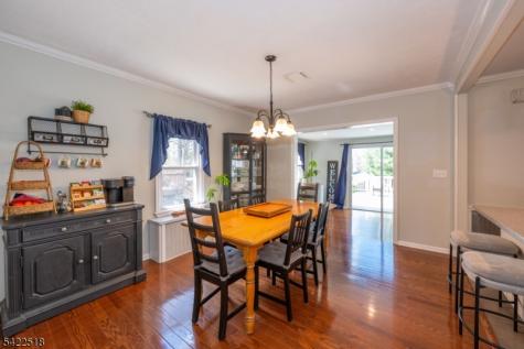 19 Bond Place West Caldwell NJ 07006