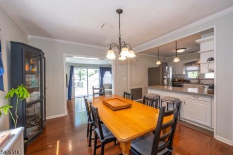 19 Bond Place West Caldwell NJ 07006