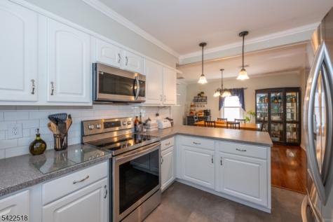 19 Bond Place West Caldwell NJ 07006