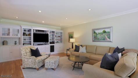 1091 Minisink Way Westfield NJ 07090