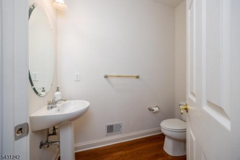 8 Overlook Drive Riverdale NJ 07457