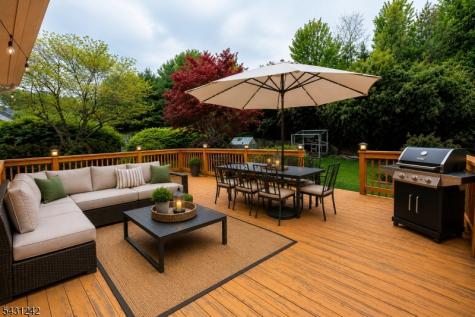 8 Overlook Drive Riverdale NJ 07457