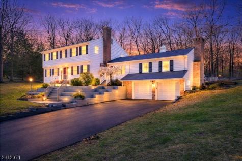 54 Robin Glen Road Watchung NJ 07069