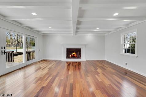 54 Robin Glen Road Watchung NJ 07069