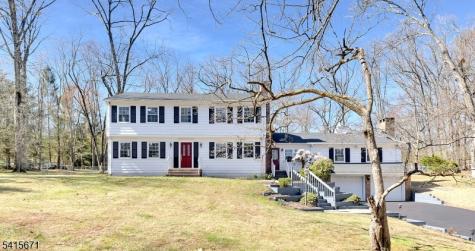 54 Robin Glen Road Watchung NJ 07069