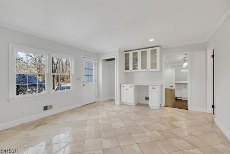 54 Robin Glen Road Watchung NJ 07069