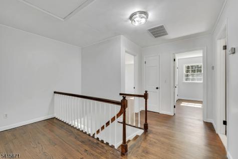 54 Robin Glen Road Watchung NJ 07069
