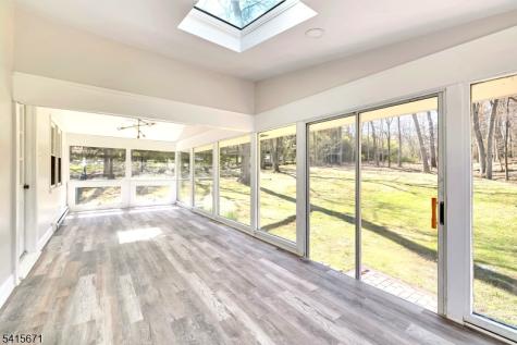 54 Robin Glen Road Watchung NJ 07069