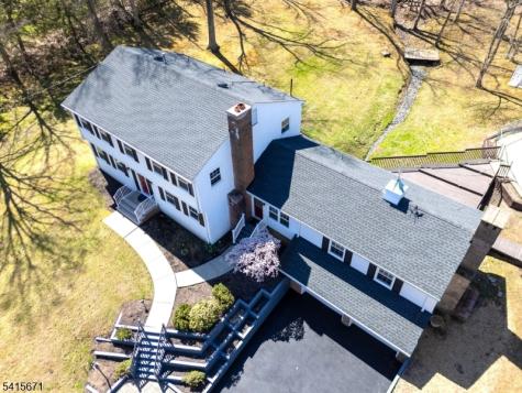 54 Robin Glen Road Watchung NJ 07069