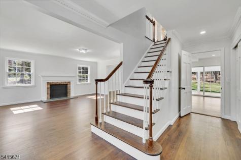 54 Robin Glen Road Watchung NJ 07069