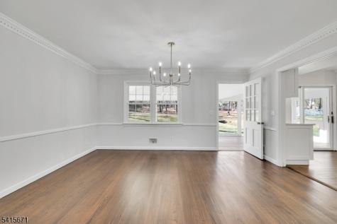 54 Robin Glen Road Watchung NJ 07069