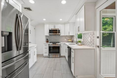 93 South Prospect Street Verona NJ 07044