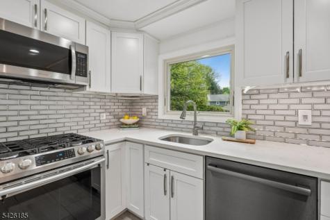 93 South Prospect Street Verona NJ 07044