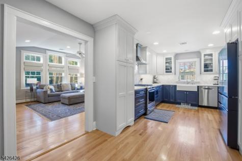 454 S Maple Avenue Glen Rock NJ 07452