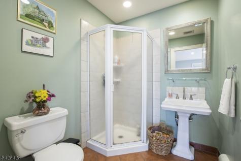 454 S Maple Avenue Glen Rock NJ 07452