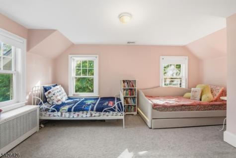 454 S Maple Avenue Glen Rock NJ 07452