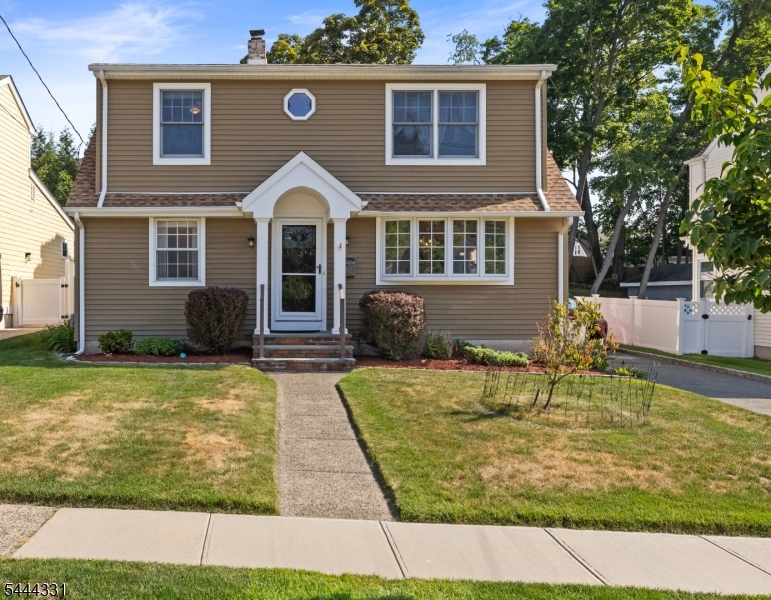 99 Lynwood Road Verona NJ 07044