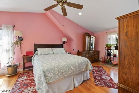 99 Lynwood Road Verona NJ 07044