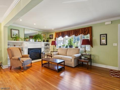 99 Lynwood Road Verona NJ 07044