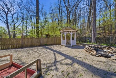 7 Pathfinder Trail Jefferson NJ 07885