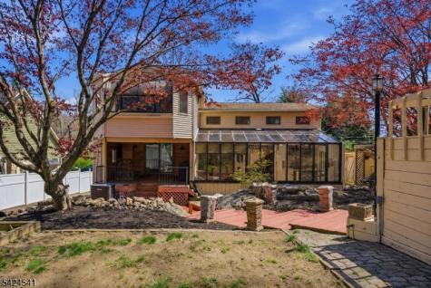 7 Pathfinder Trail Jefferson NJ 07885