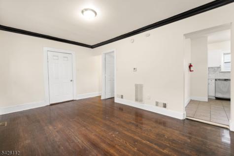 162 Columbia Avenue Newark NJ 07106