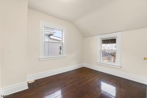 162 Columbia Avenue Newark NJ 07106