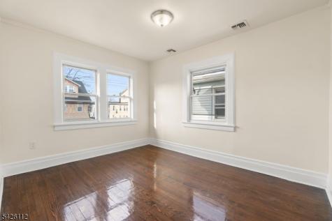 162 Columbia Avenue Newark NJ 07106