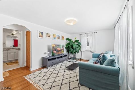 128 Livingston Road Linden NJ 07036