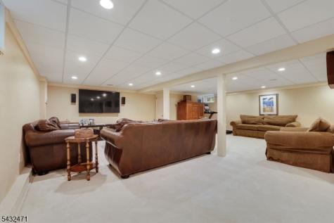 7 Pontiac Drive Wayne NJ 07470