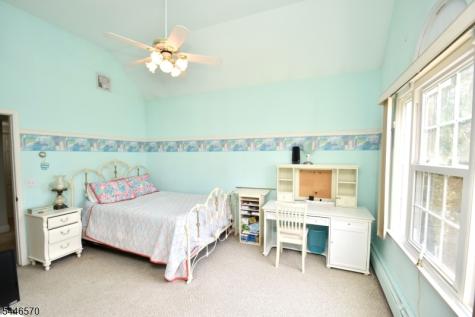 6 Wilrue Parkway Pequannock NJ 07444