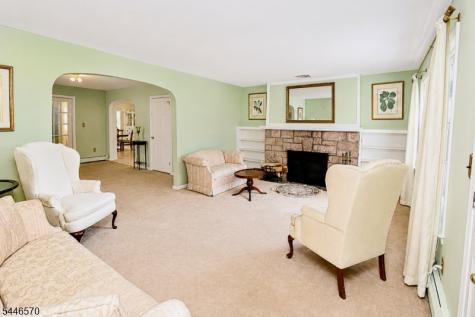 6 Wilrue Parkway Pequannock NJ 07444