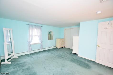 6 Wilrue Parkway Pequannock NJ 07444