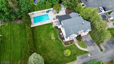 6 Wilrue Parkway Pequannock NJ 07444
