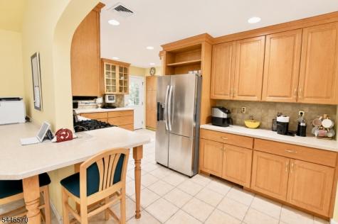 6 Wilrue Parkway Pequannock NJ 07444