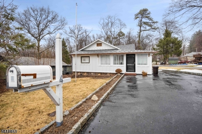 4 Dead End Road Rockaway NJ 07435