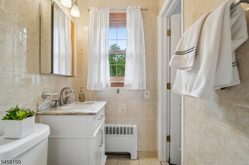 49 Skyview Road Bloomfield NJ 07003