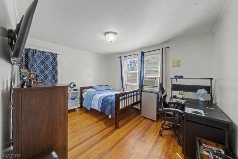 101 Chamberlain Avenue Paterson NJ 07502