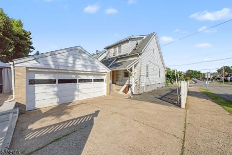 101 Chamberlain Avenue Paterson NJ 07502
