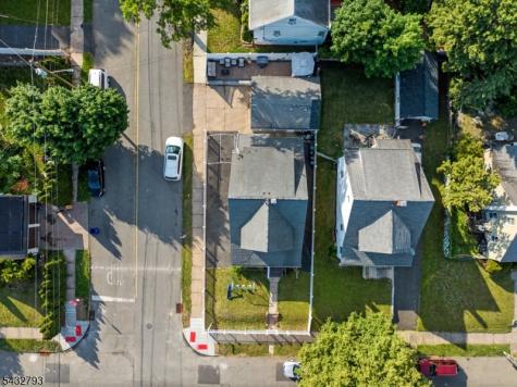 101 Chamberlain Avenue Paterson NJ 07502