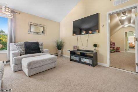 137 Ravine Avenue West Caldwell NJ 07006