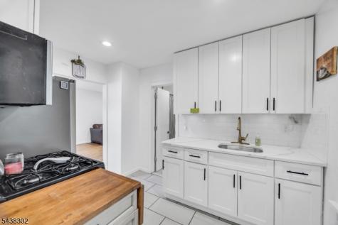 182 Baltimore Avenue Cranford NJ 07016