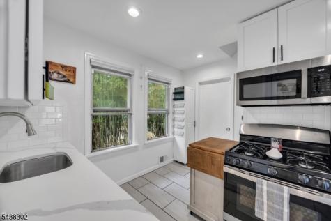 182 Baltimore Avenue Cranford NJ 07016